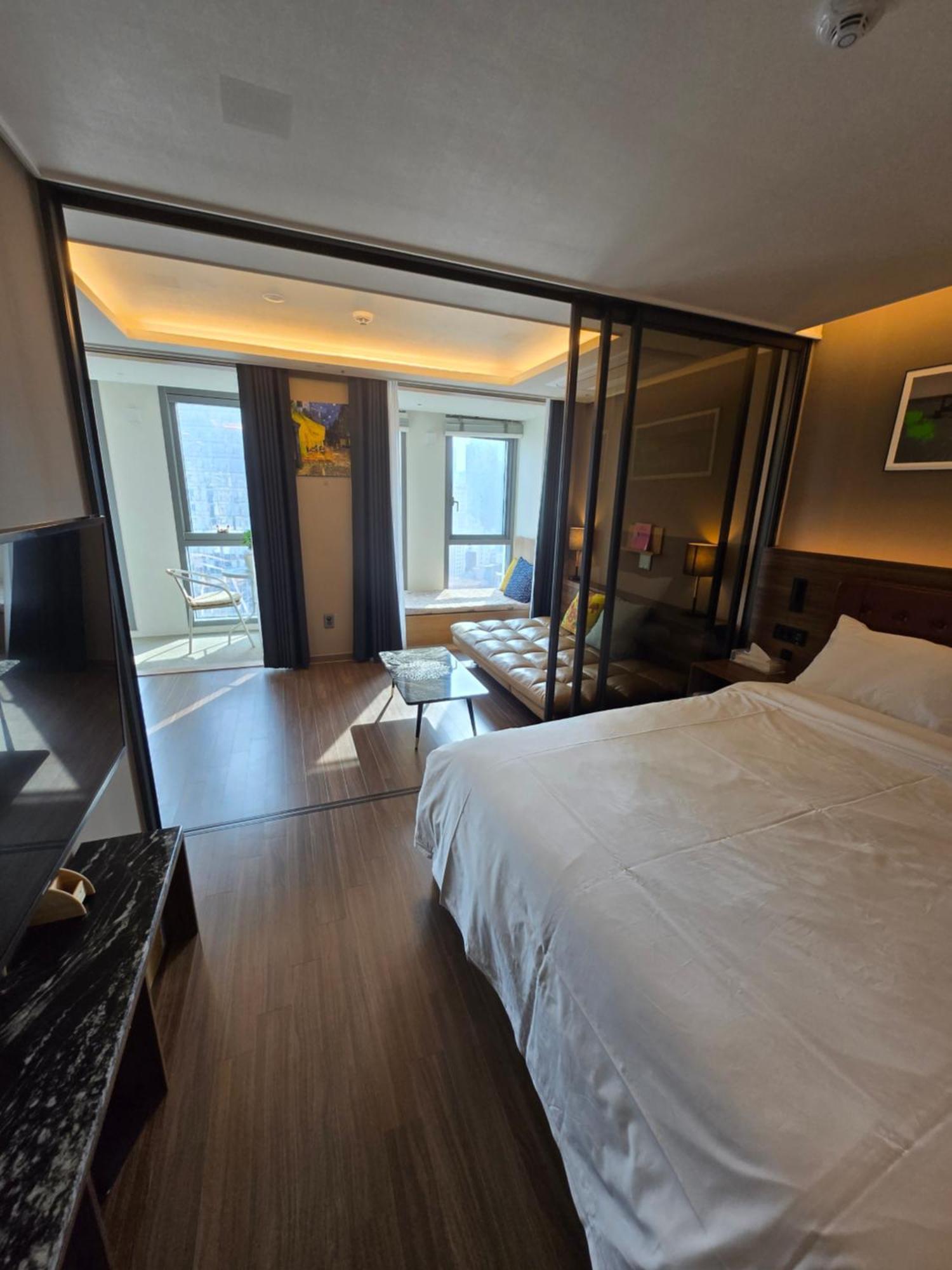 Hera Haeundae Beach Premium Ocean View # Sea View Busan Exterior photo