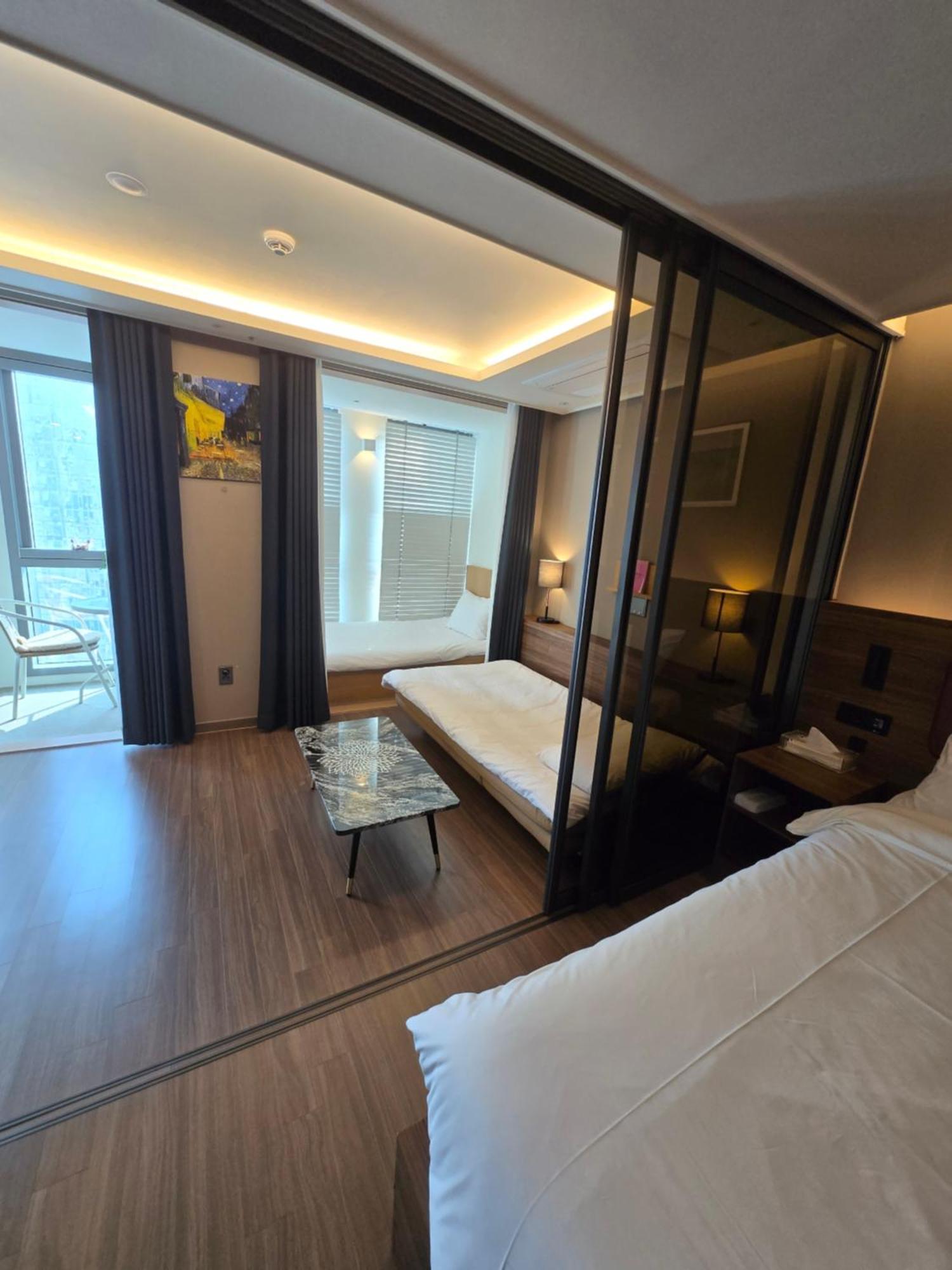 Hera Haeundae Beach Premium Ocean View # Sea View Busan Exterior photo