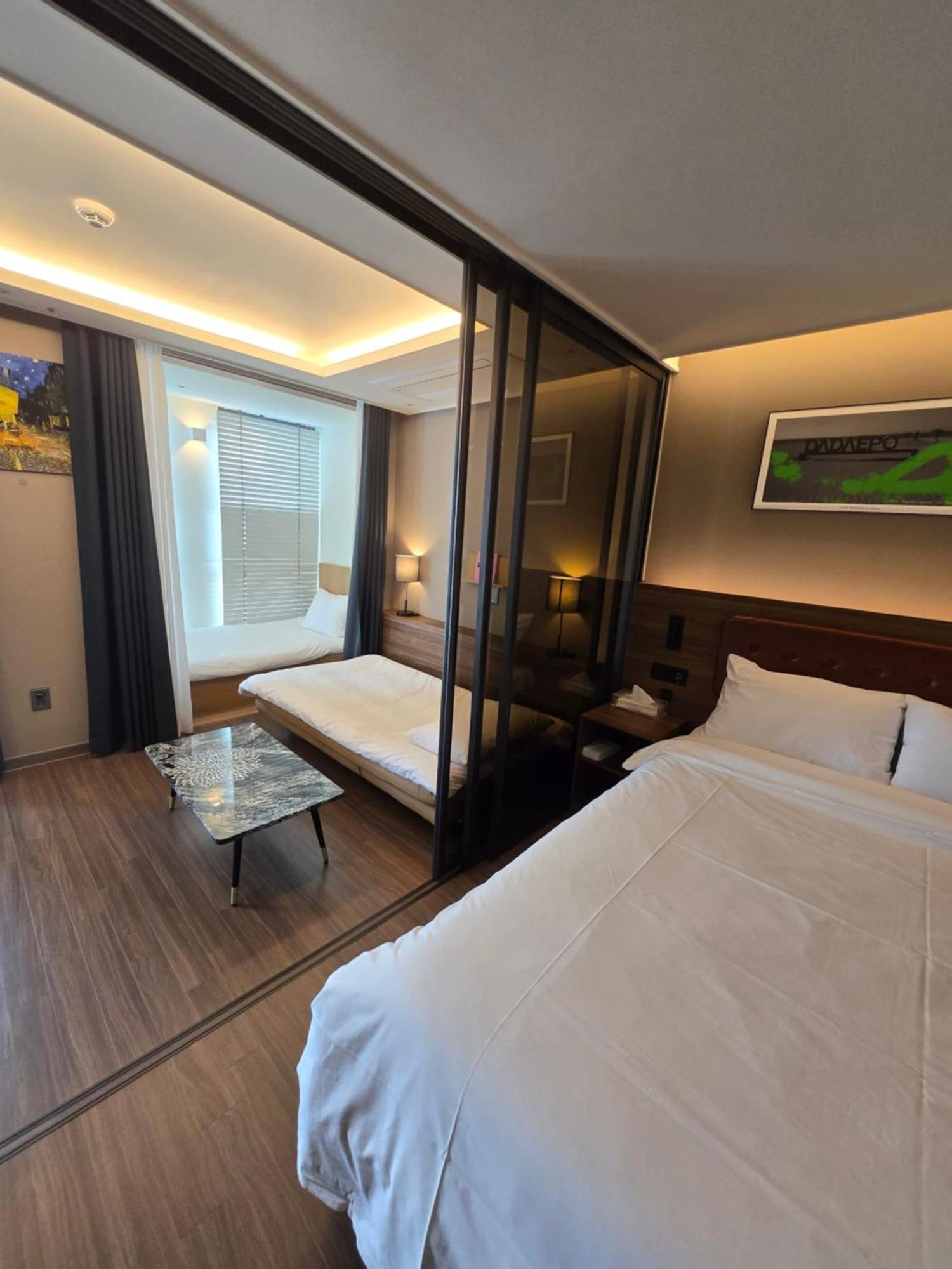 Hera Haeundae Beach Premium Ocean View # Sea View Busan Exterior photo